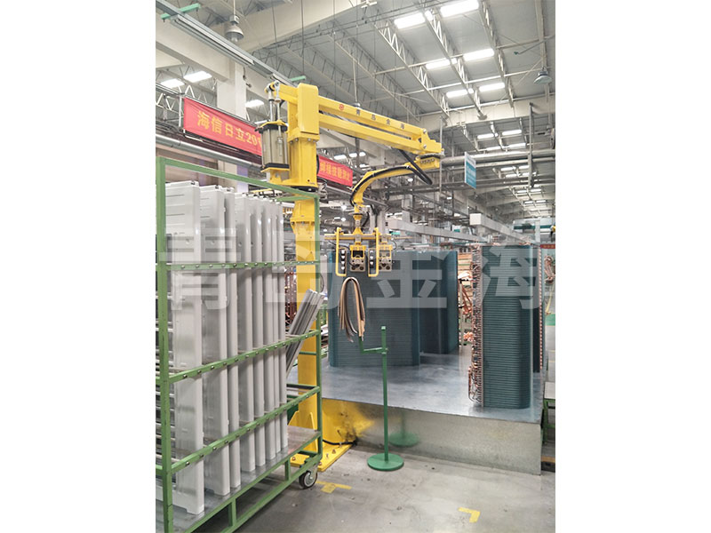 冷凝器搬運機械手