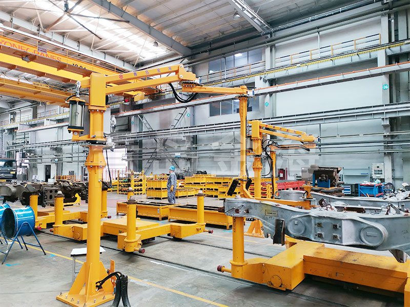 動(dòng)車(chē)增壓缸、扭桿機(jī)械手